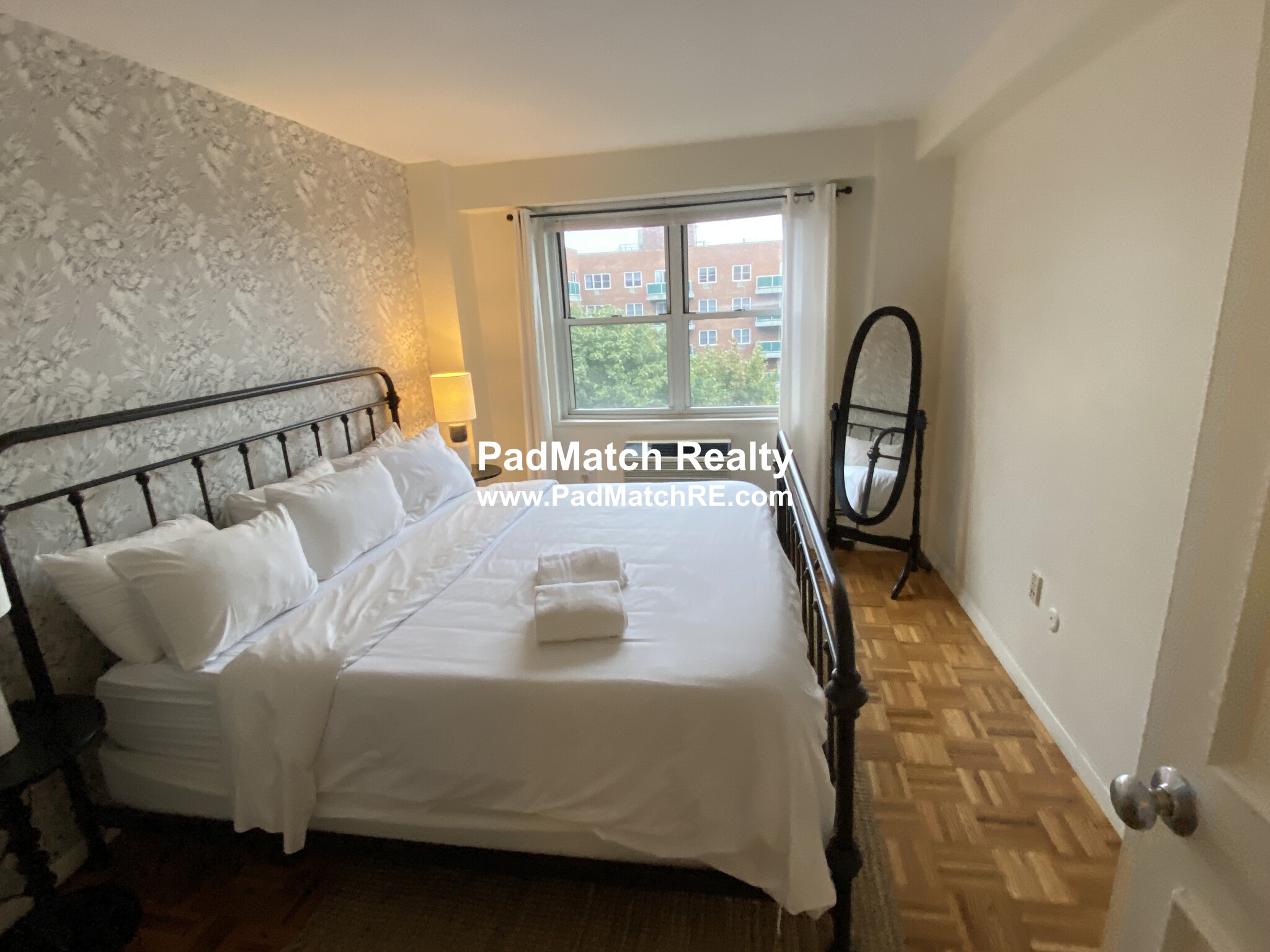 185 Freeman St, North Brookline