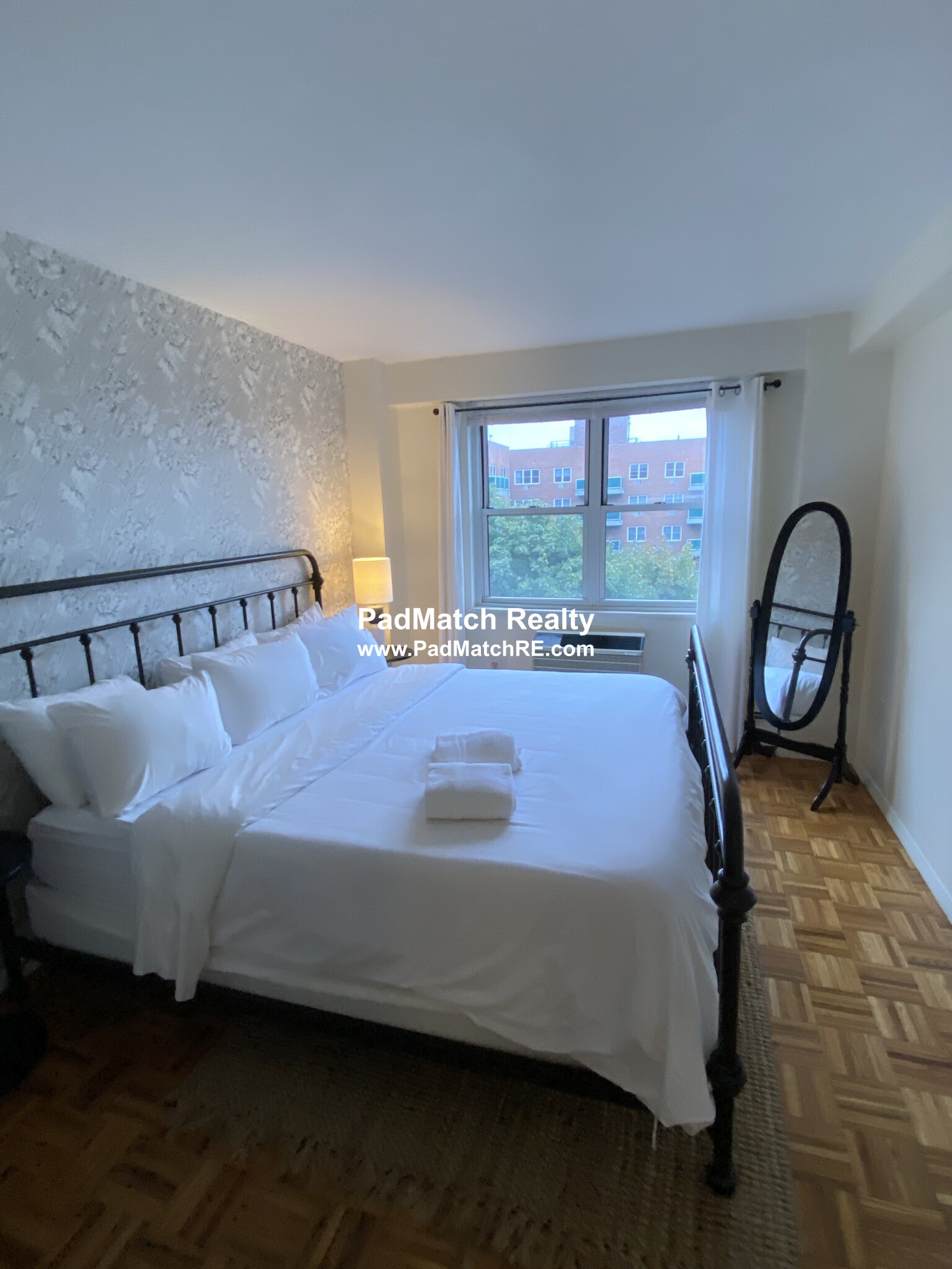 185 Freeman St, North Brookline