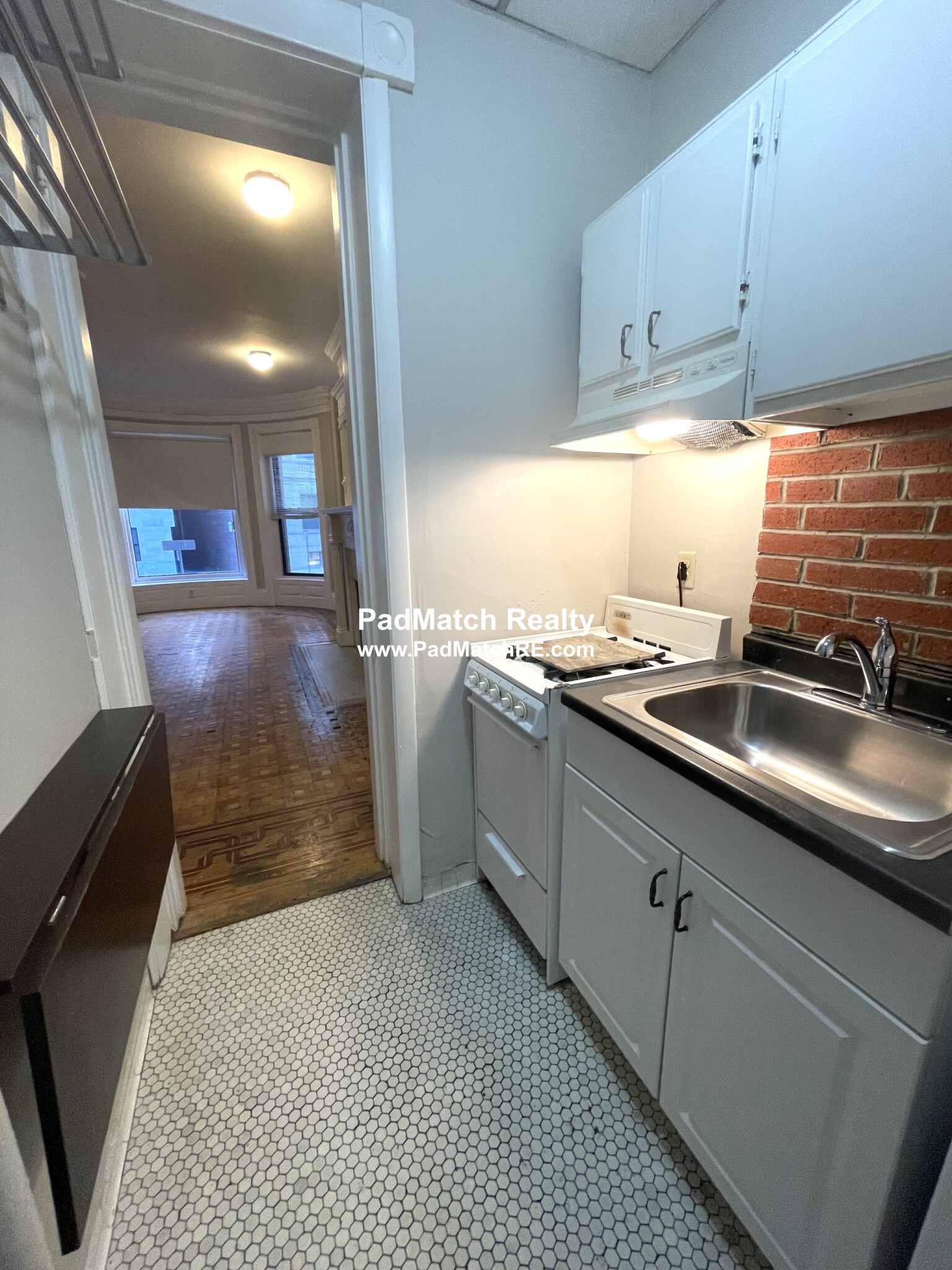 45 Bay State Rd, Fenway