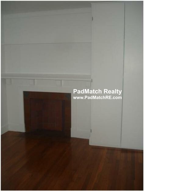 316 Saint Paul St, Longwood