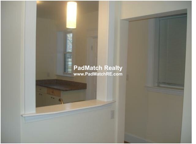 316 Saint Paul St, Longwood