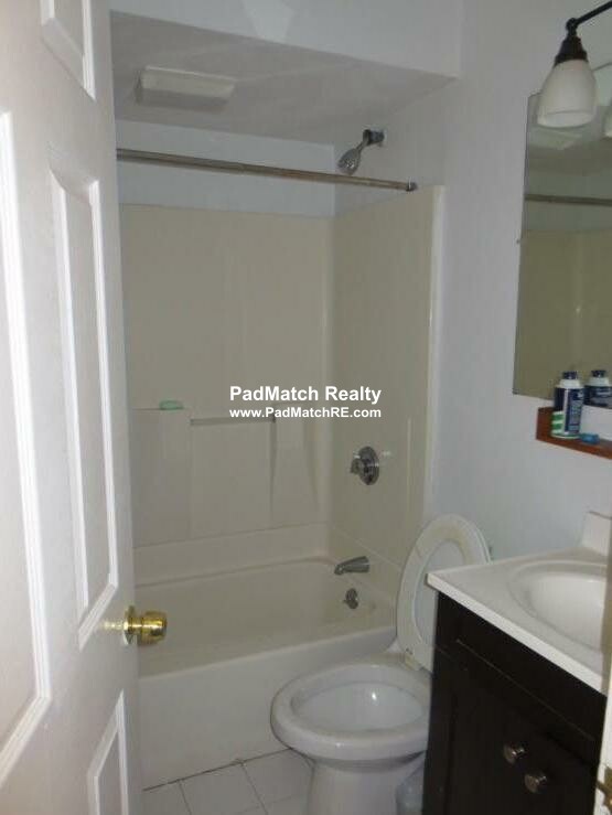 216 Hemenway St, Fenway