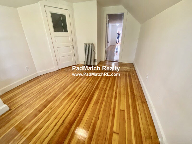 Photo 8 of 15-17 Boulevard Ter. Unit 17