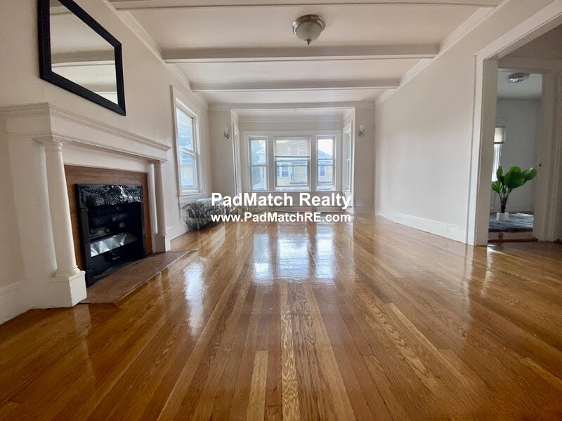 15-17 Boulevard Ter. Unit 17, Boston