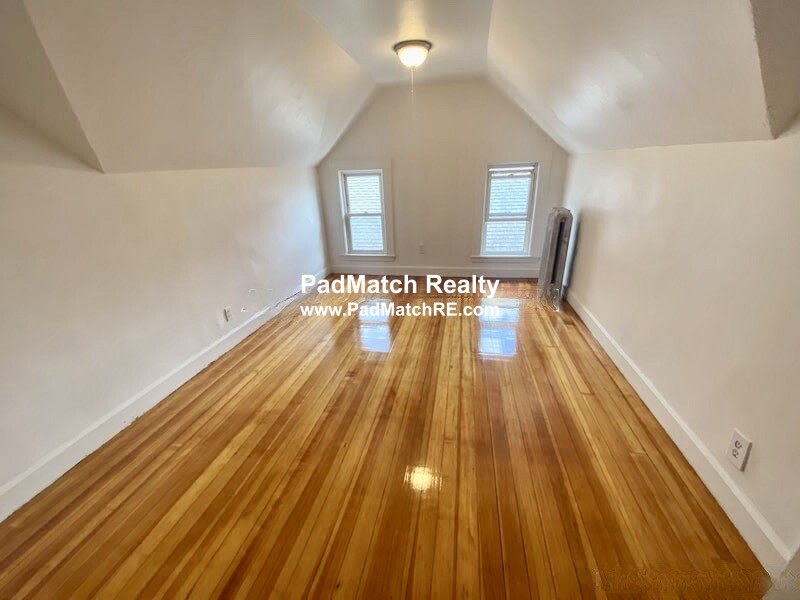 Photo 12 of 15-17 Boulevard Ter. Unit 17