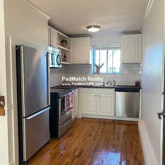1 bed, 1 bath apartment for rent at 545 Adams St Unit 3, Dorchester — photo 4 of 11