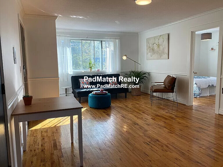 1 bed, 1 bath apartment for rent at 545 Adams St Unit 3, Dorchester