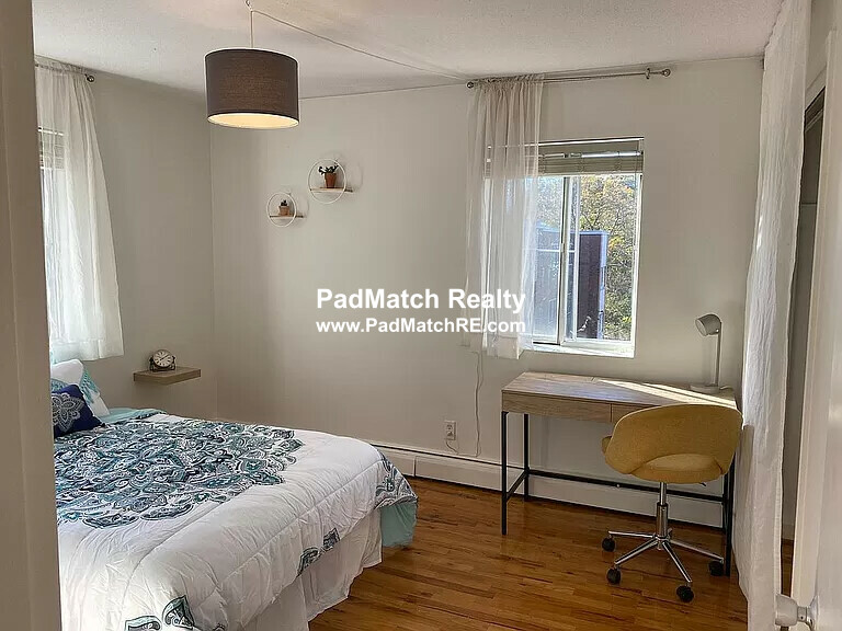 1 bed, 1 bath apartment for rent at 545 Adams St Unit 3, Dorchester — photo 6 of 11