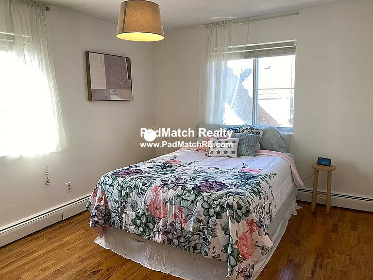 1 bed, 1 bath apartment for rent at 545 Adams St Unit 3, Dorchester — photo 9 of 11