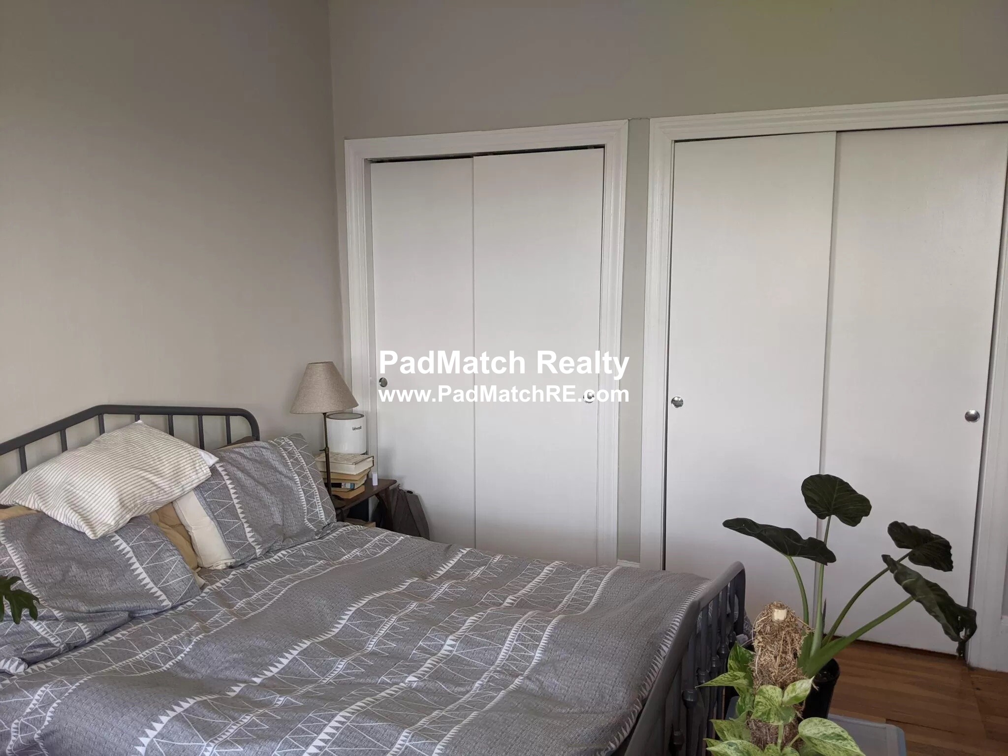 1082 Commonwealth Ave, Allston