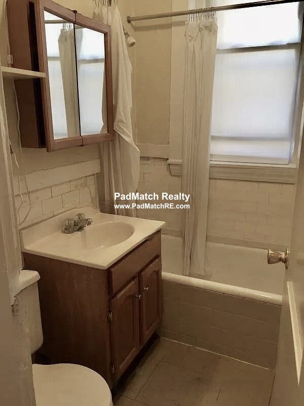 228 Kelton St, Allston