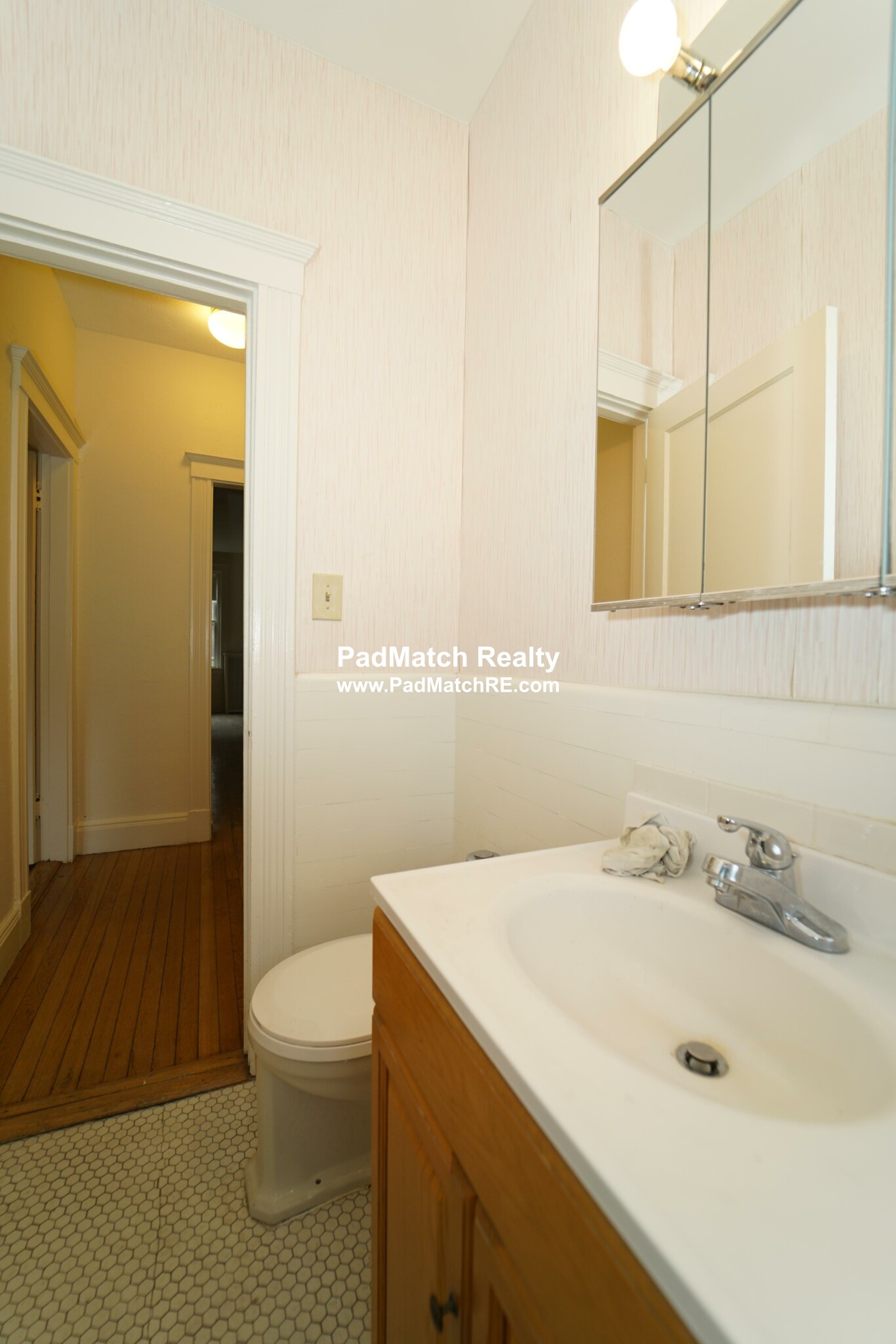 12 Alton Pl, Coolidge Corner