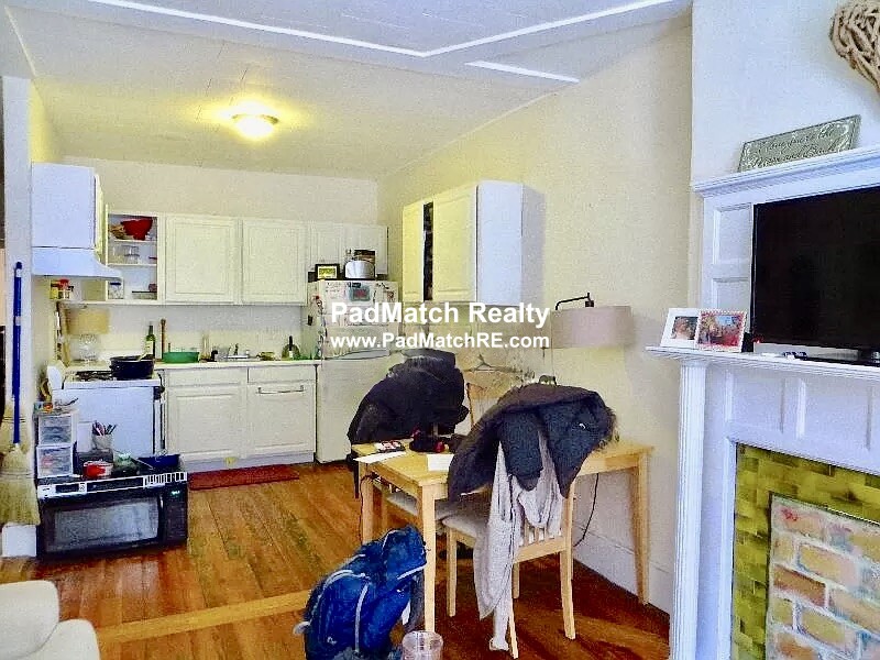 32 Edgerly Rd, Fenway