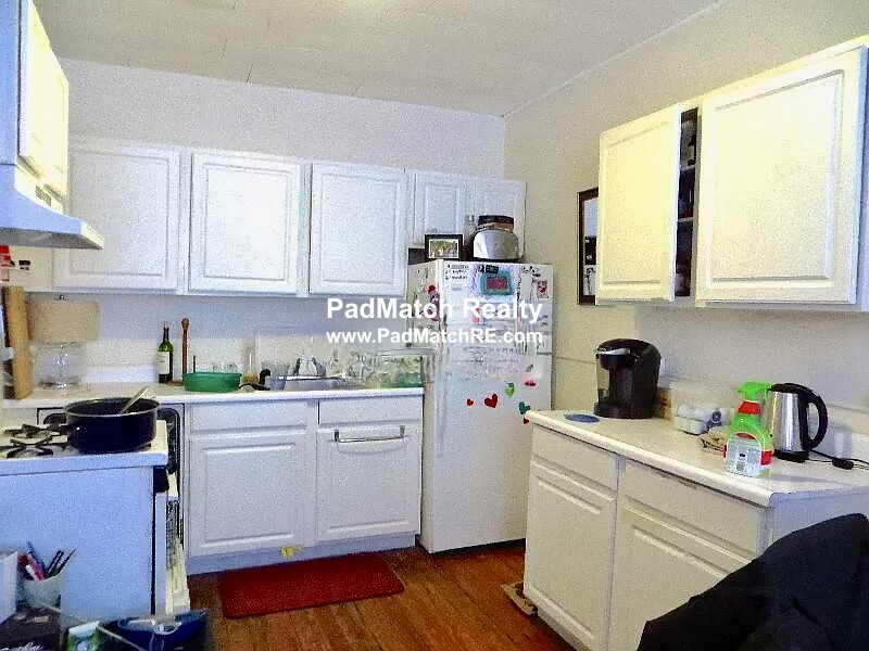 32 Edgerly Rd, Fenway