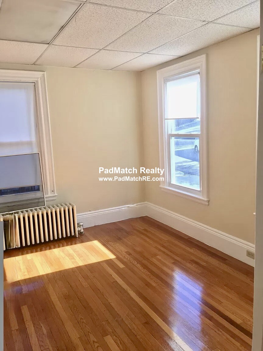 172 Bigelow St, Brighton