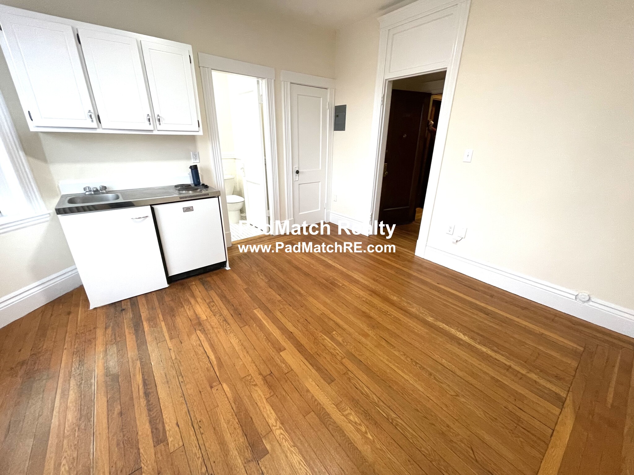 29 Park Dr, Back Bay