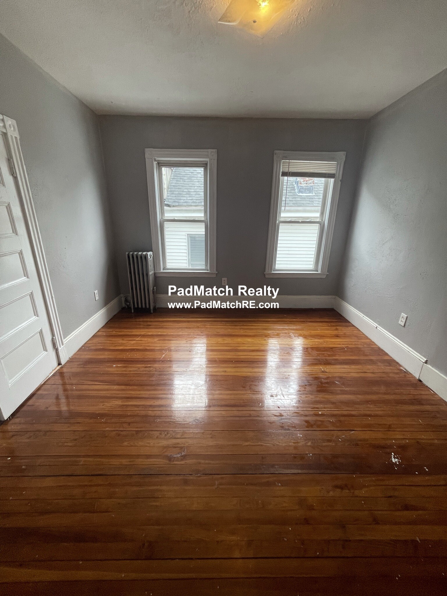 11 Sunset St, Mission Hill