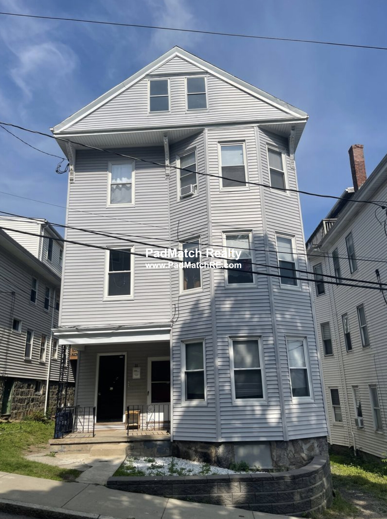 11 Sunset St, Mission Hill