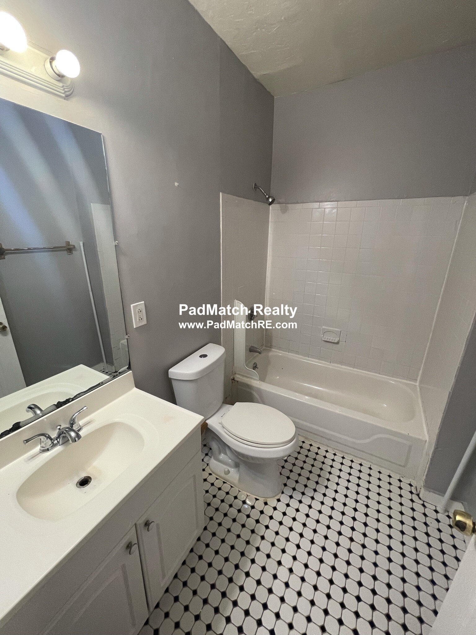 3 bed, 1 bath apartment for rent at 51 Pontiac St Unit 1, Mission Hill — photo 10 of 11