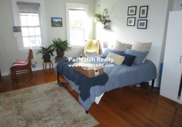 7 Biltmore St, Jamaica Plain