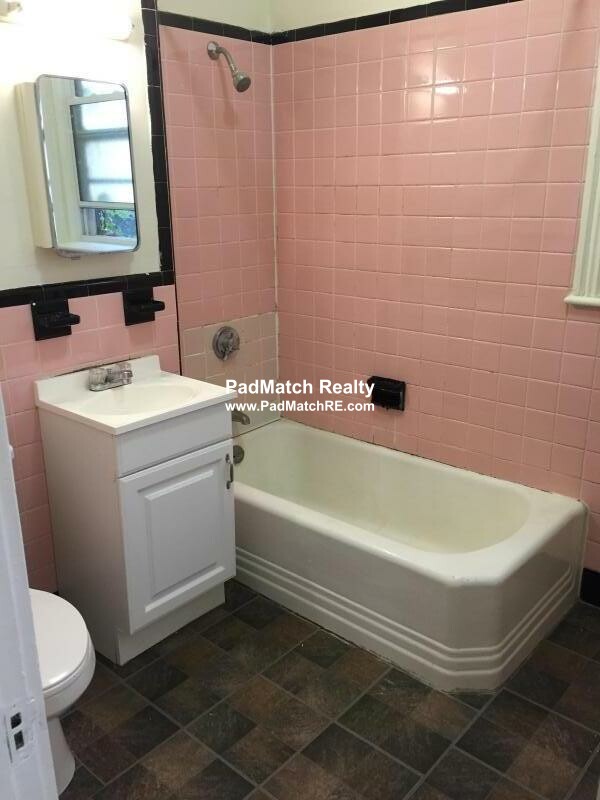 18 Euston St, West End