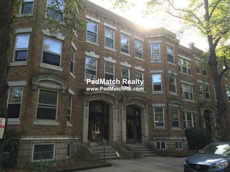 18 Euston St, West End