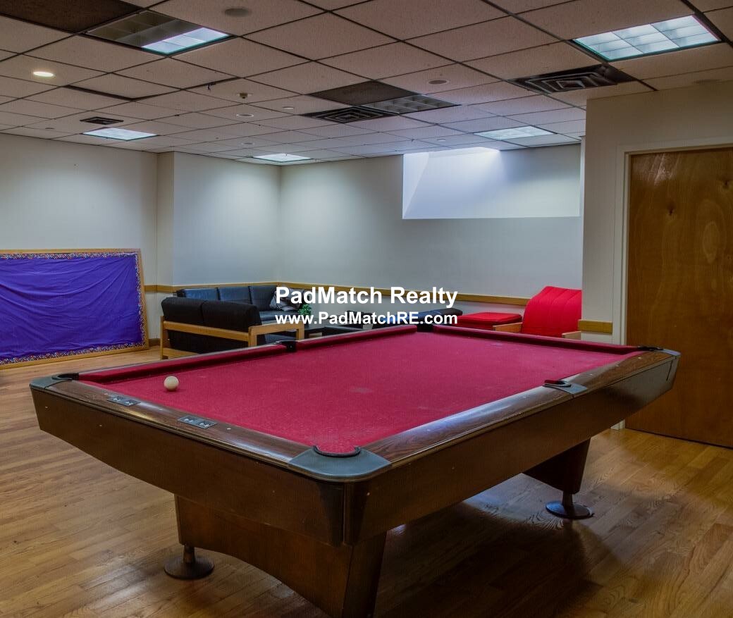 1110 Commonwealth Ave, Fenway