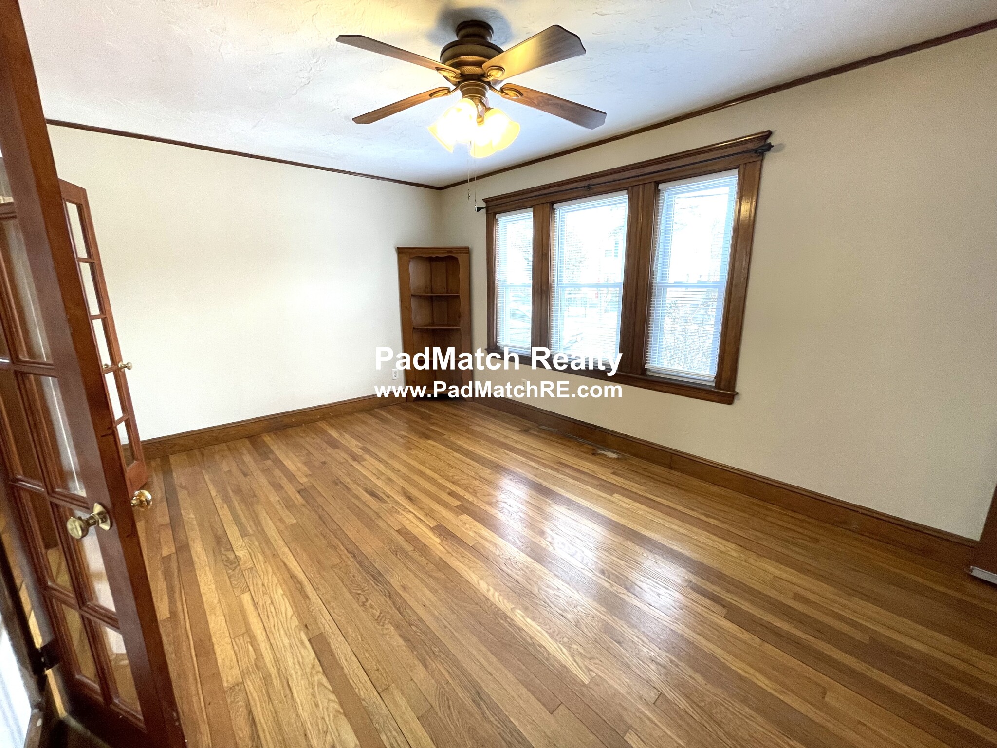 3 bed, 2 bath apartment for rent at 2319 Centre St Unit 1B, West Roxbury — photo 1 of 32