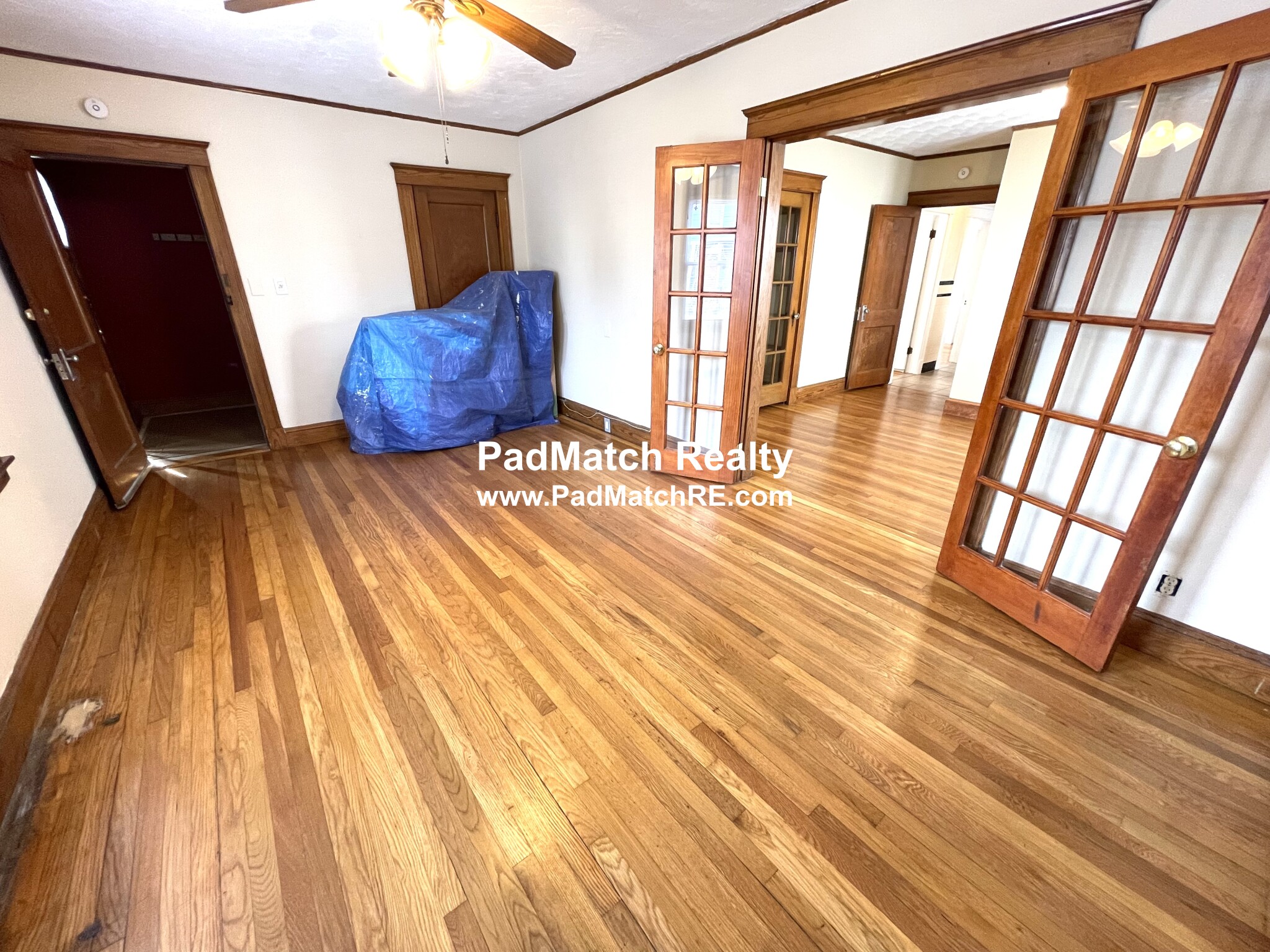 3 bed, 2 bath apartment for rent at 2319 Centre St Unit 1B, West Roxbury — photo 3 of 32