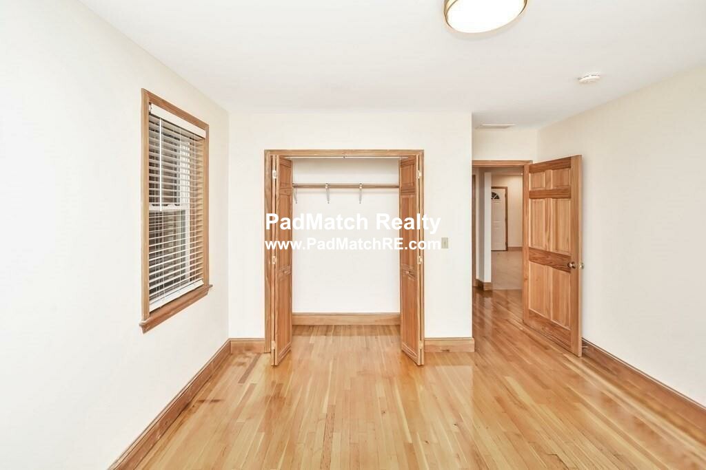 3 bed, 1 bath apartment for rent at 9 Whitman St Unit 1, Dorchester — photo 6 of 7