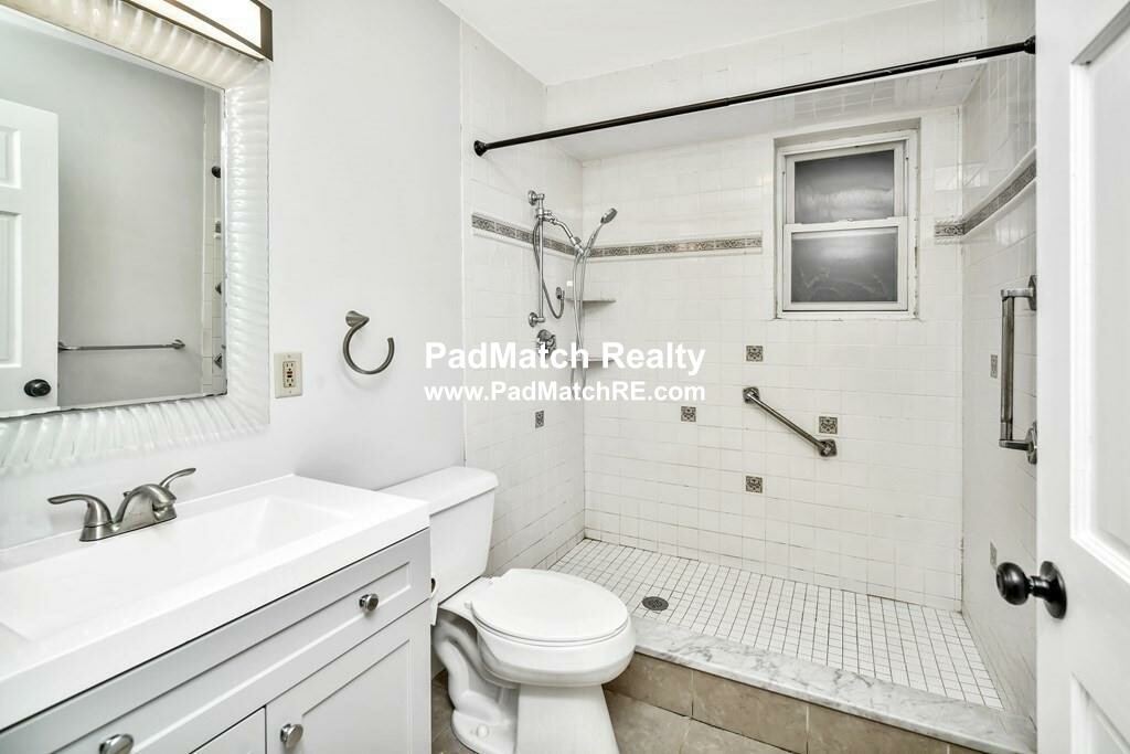 3 bed, 1 bath apartment for rent at 9 Whitman St Unit 1, Dorchester — photo 7 of 7