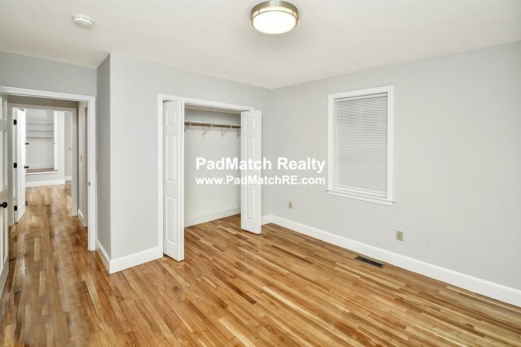 3 bed, 1 bath apartment for rent at 9 Whitman St Unit 1, Dorchester — photo 5 of 7