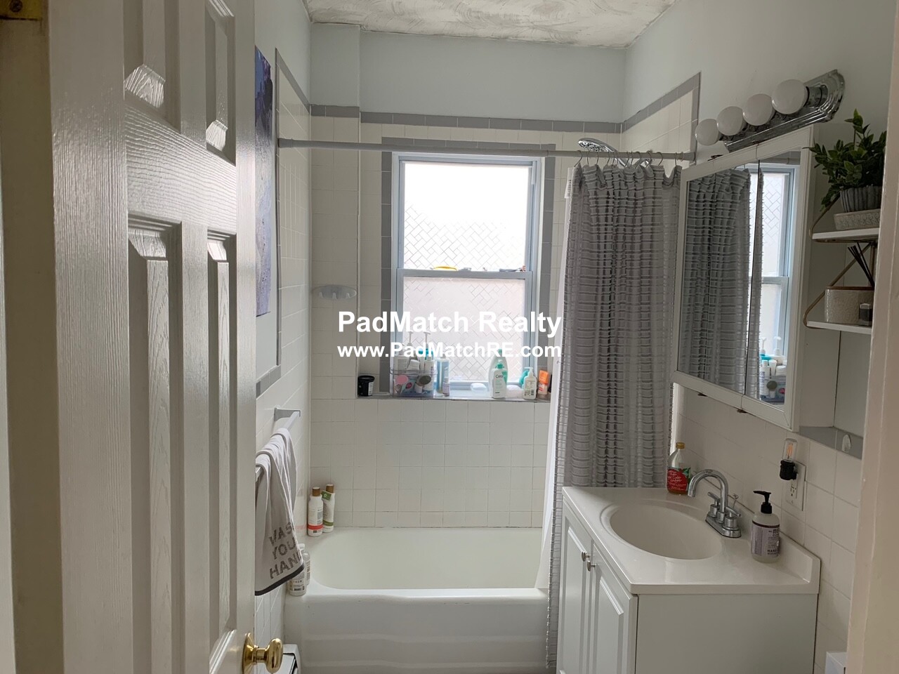 7 Timon Ave, Chestnut Hill