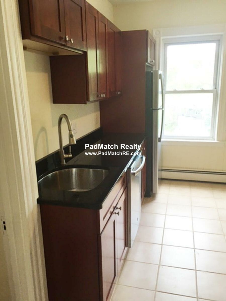 7 Timon Ave, Chestnut Hill