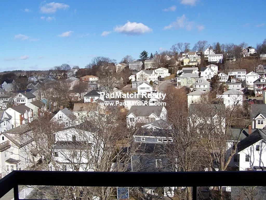 2 bed, 1 bath apartment for rent at 32 Whites Ave Unit 8806, Watertown — photo 2 of 16