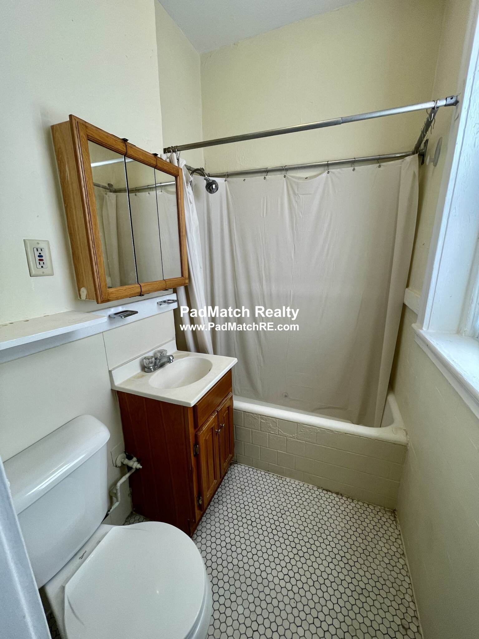 232 Kelton St, Allston