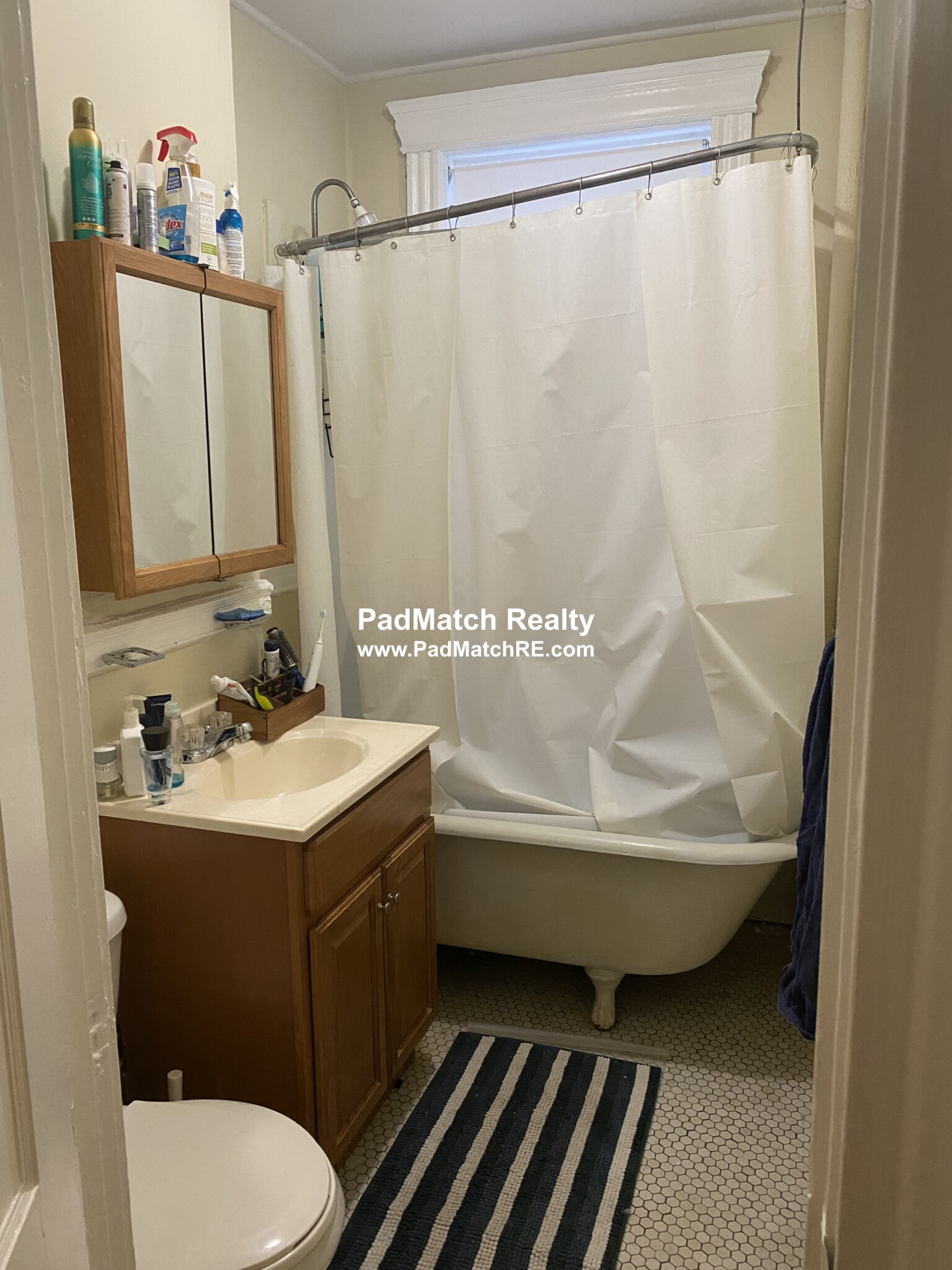 368 Riverway, Mission Hill