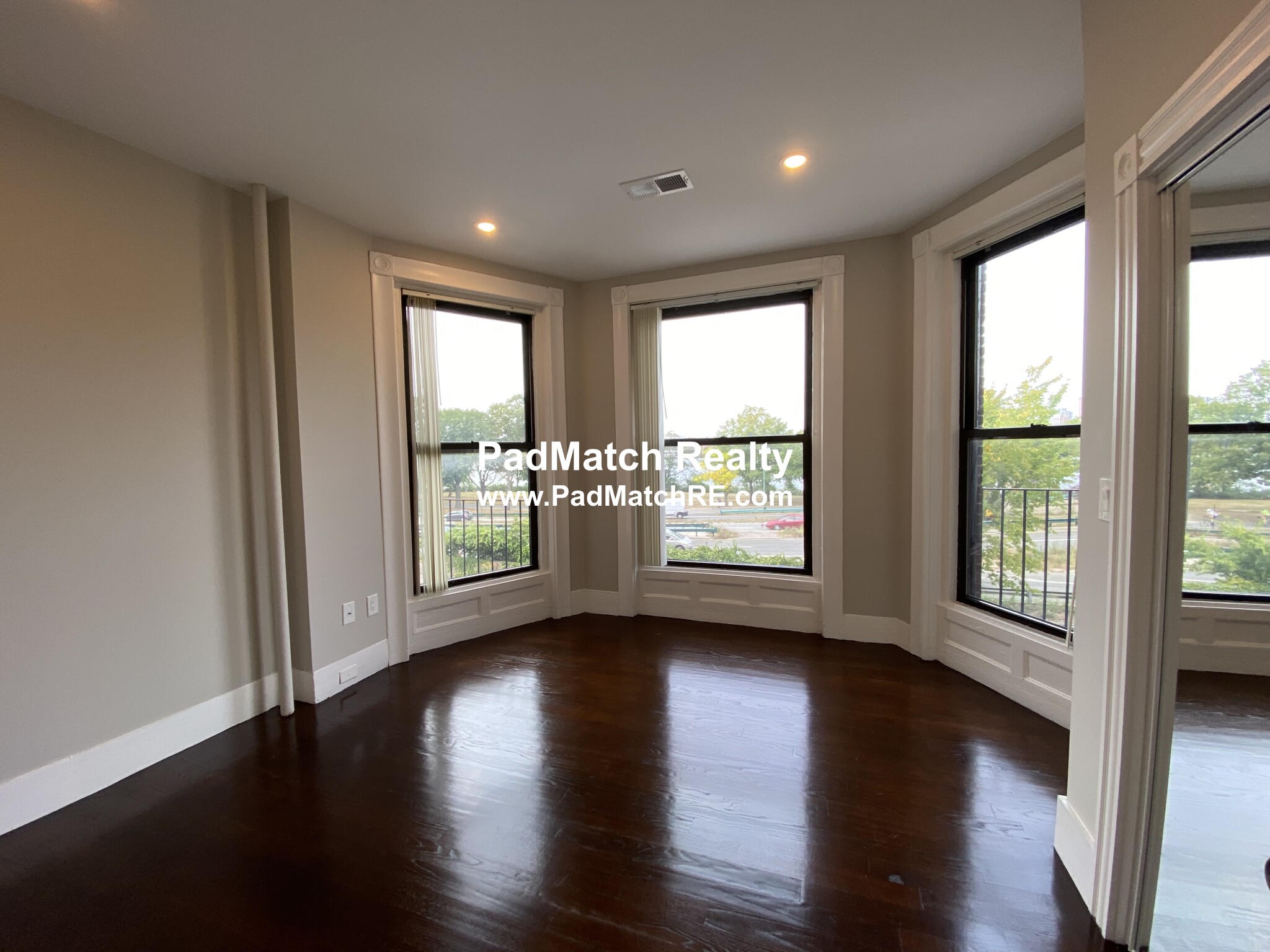 45 Bay State Rd, Fenway