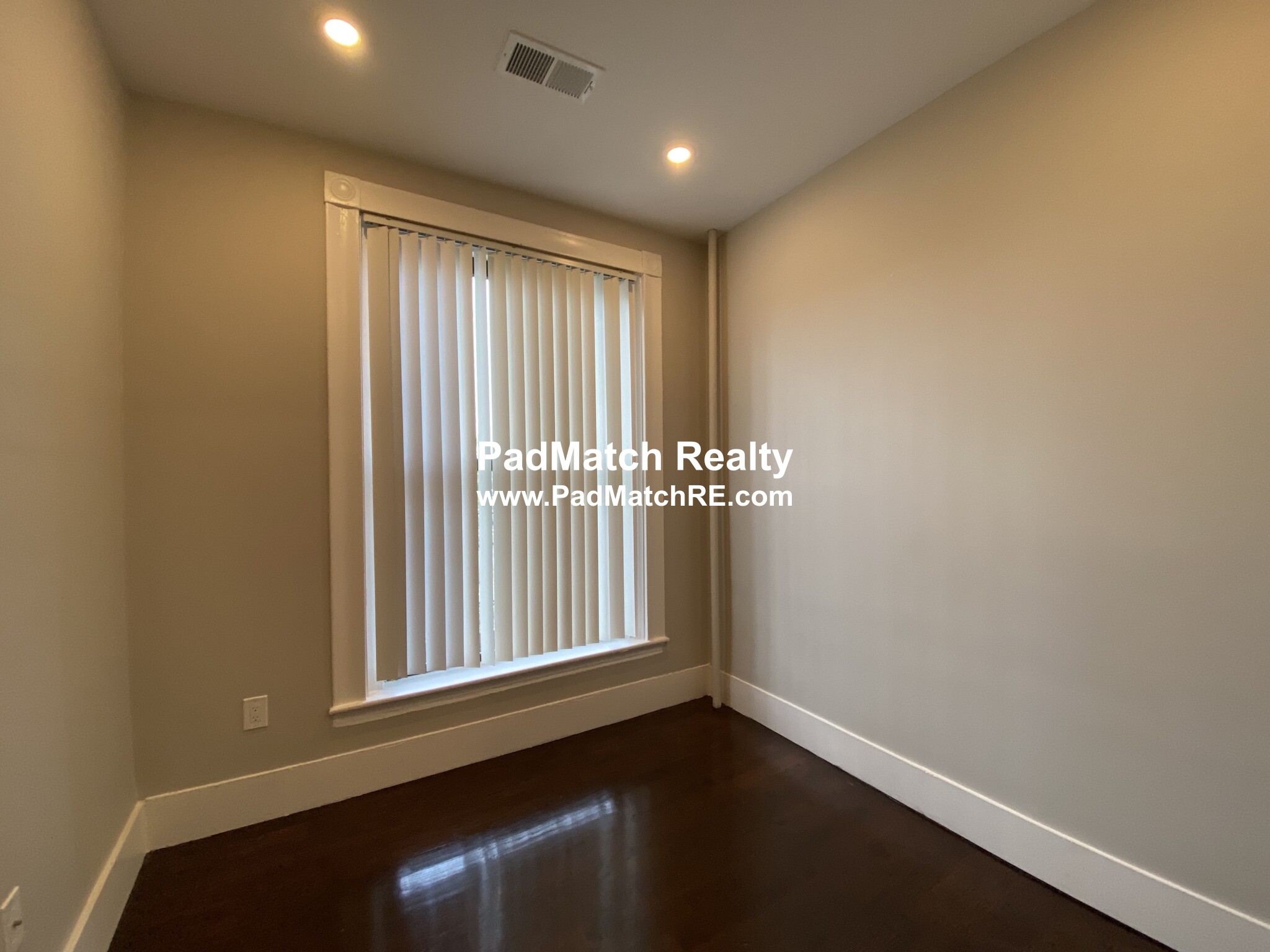 45 Bay State Rd, Fenway