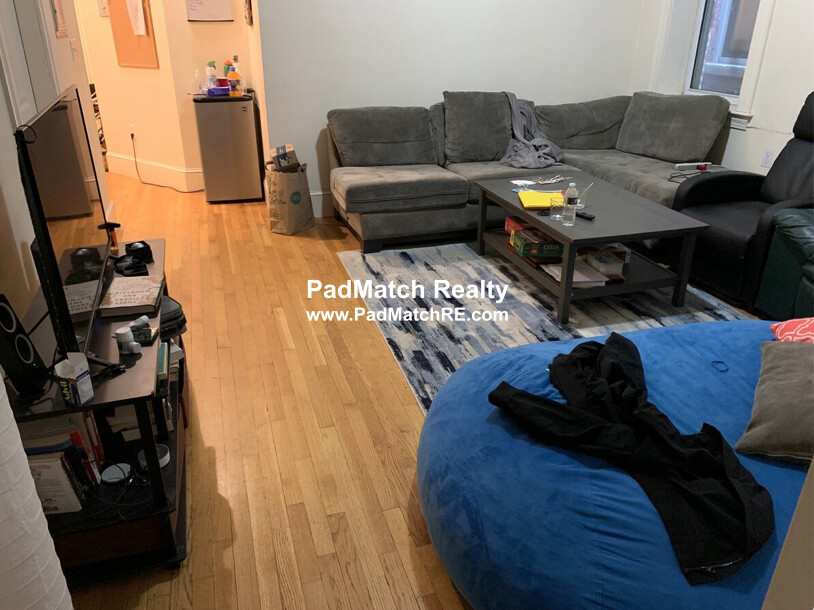 21 Aberdeen St, Fenway