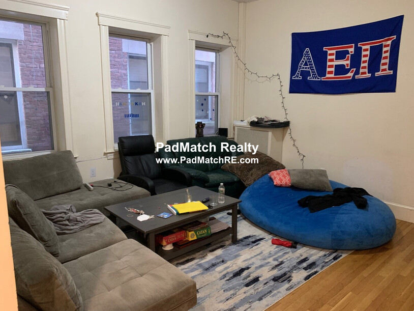 21 Aberdeen St, Fenway