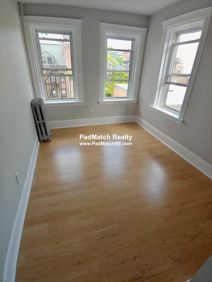 70 Joy St, Beacon Hill