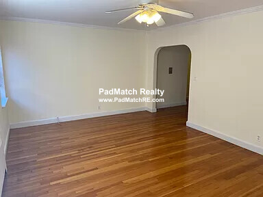 24 Fairbanks St, Washington Square