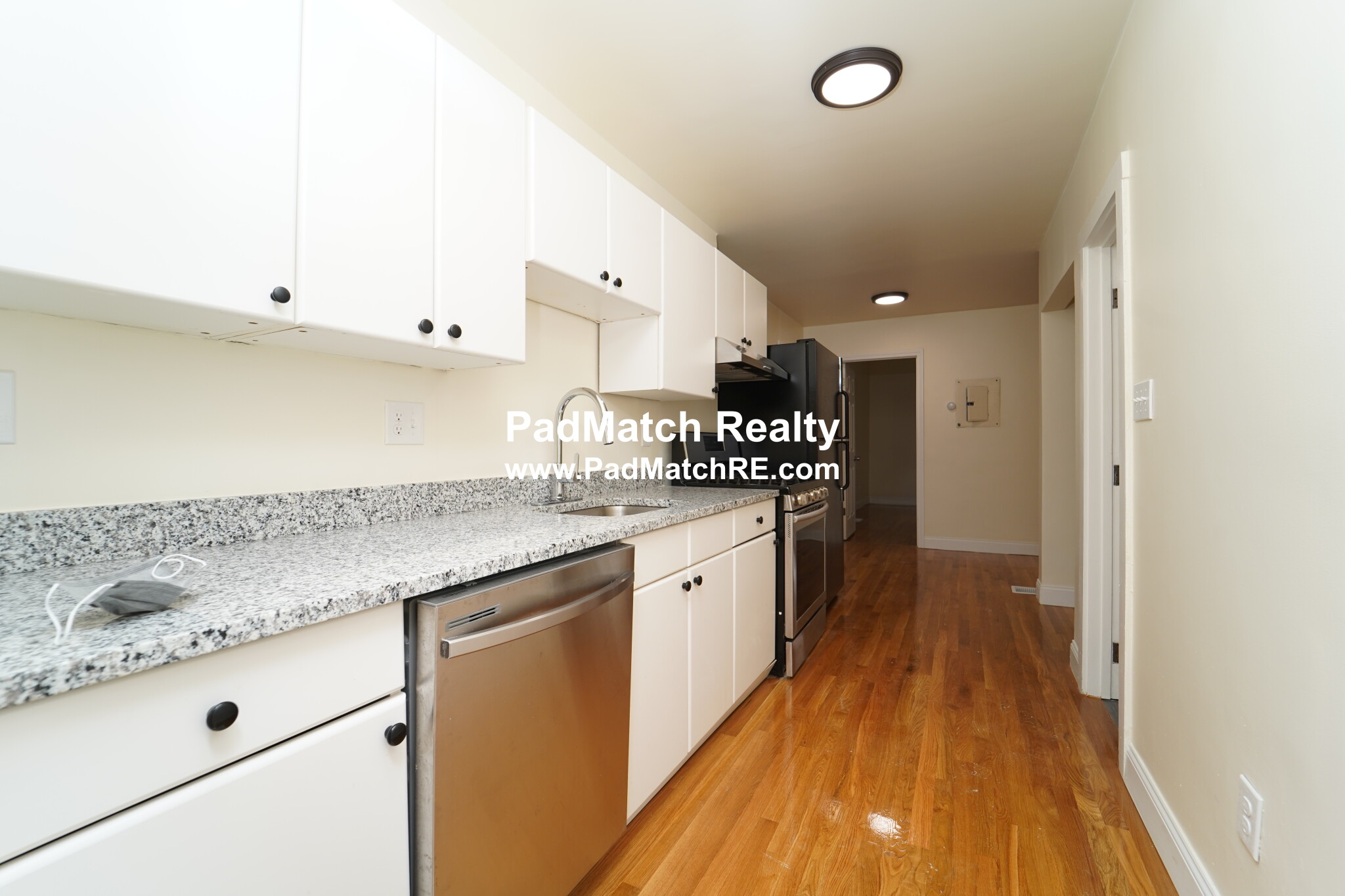 523 3rd St, South Boston