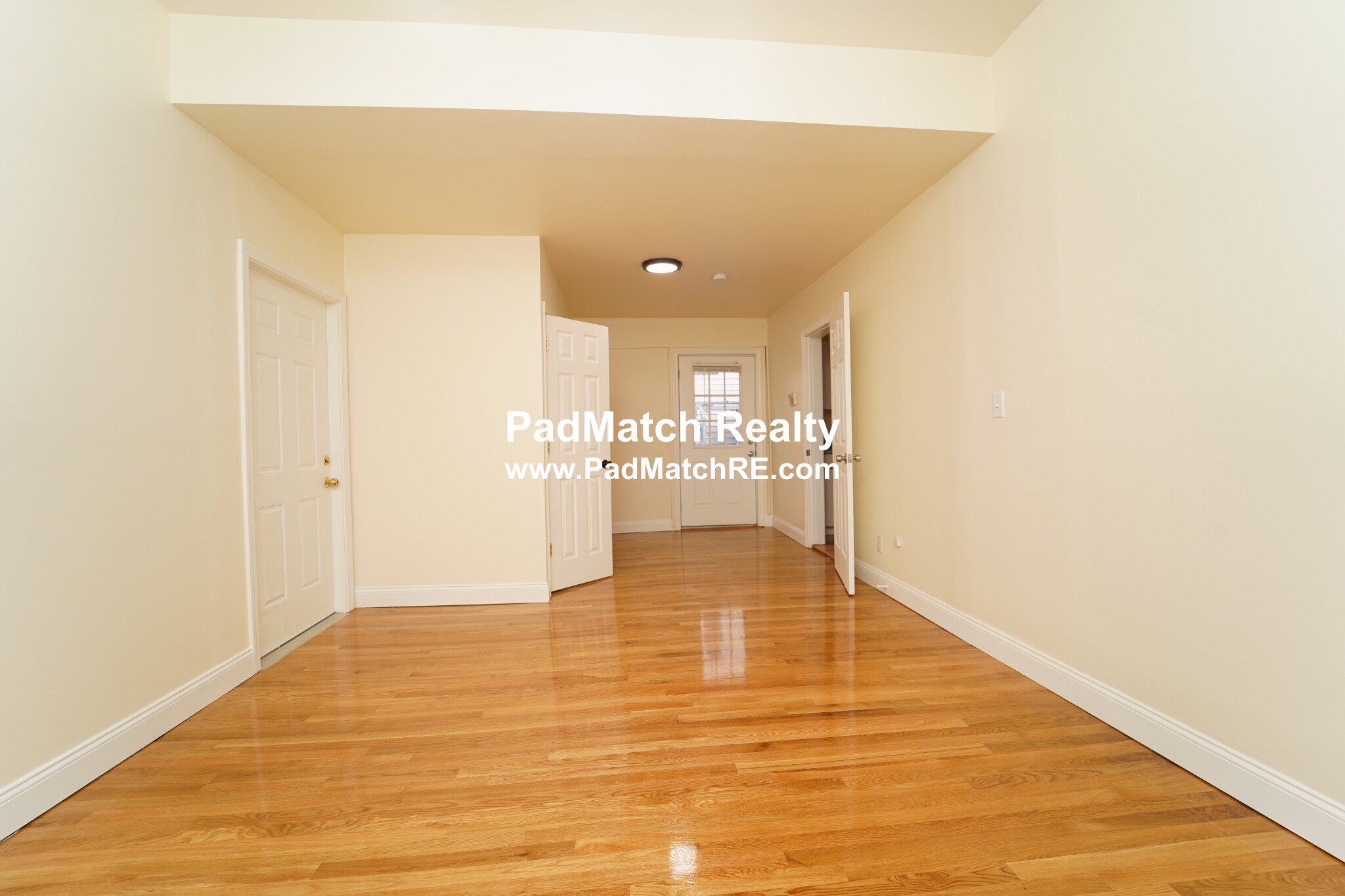 523 3rd St, South Boston