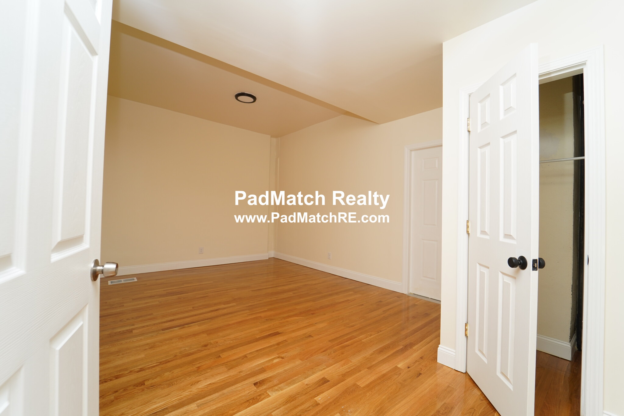 523 3rd St, South Boston