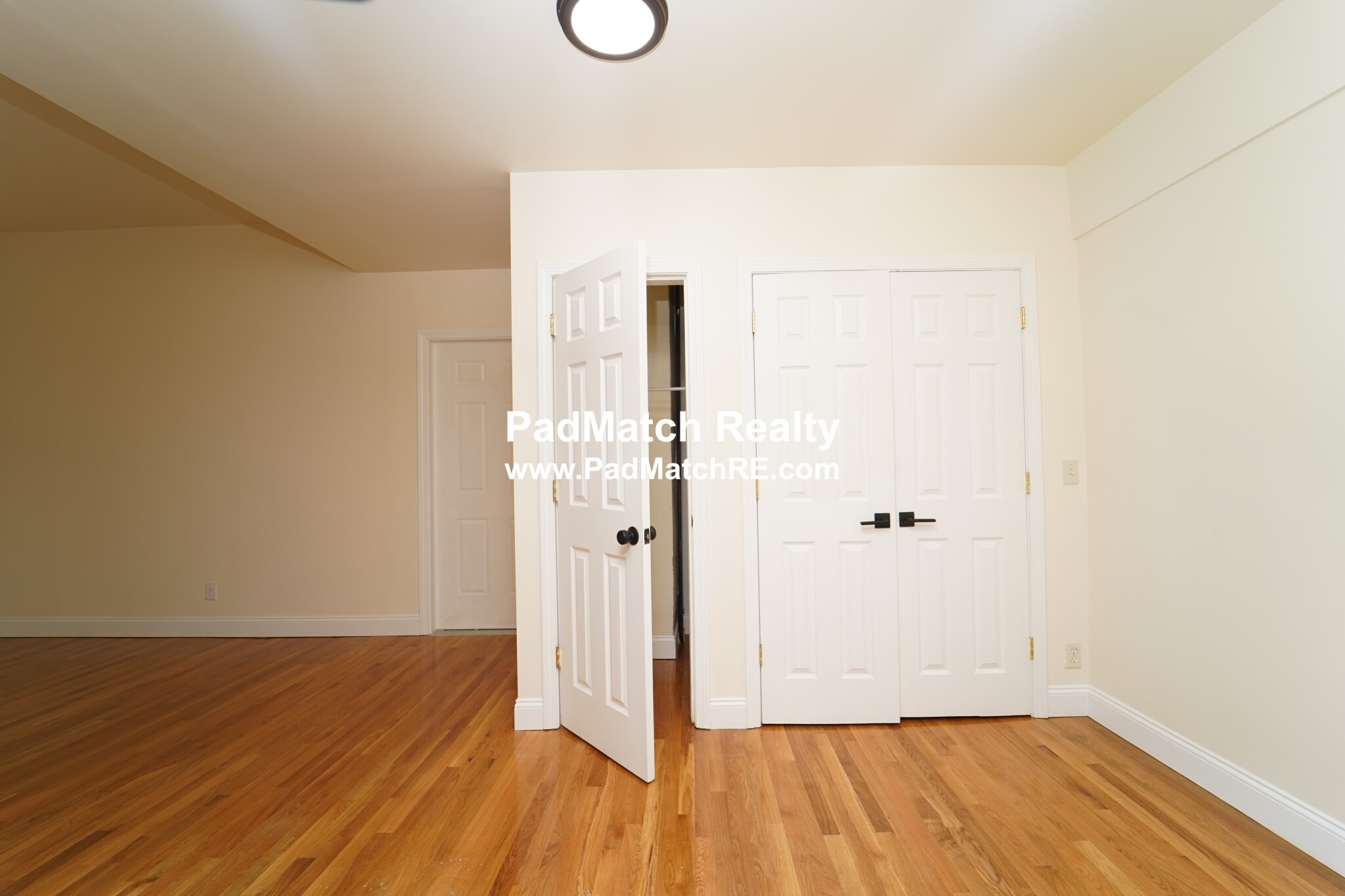 523 3rd St, South Boston