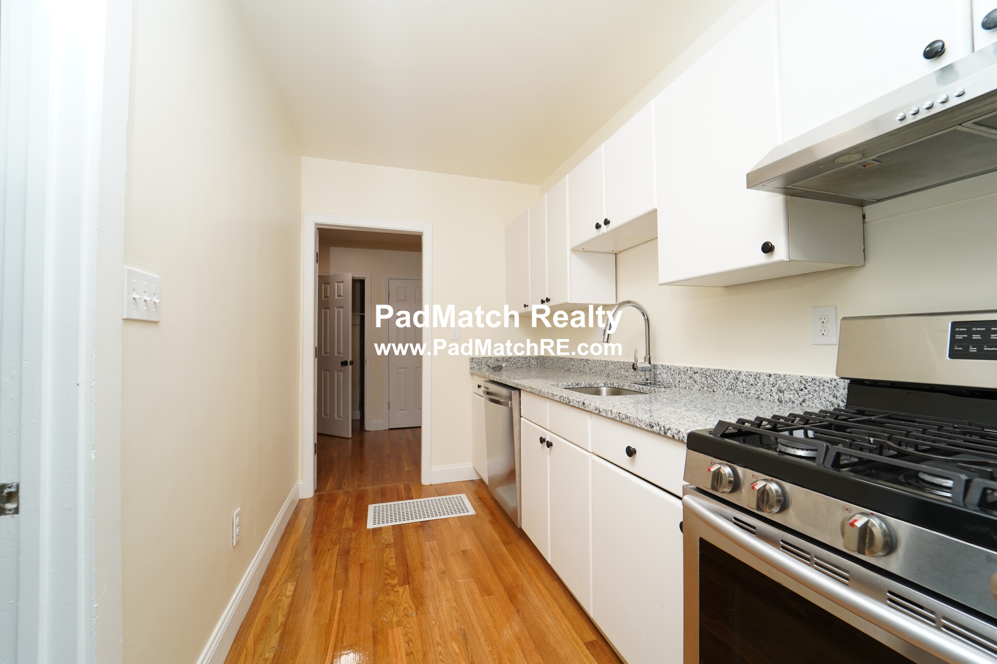 523 3rd St, South Boston