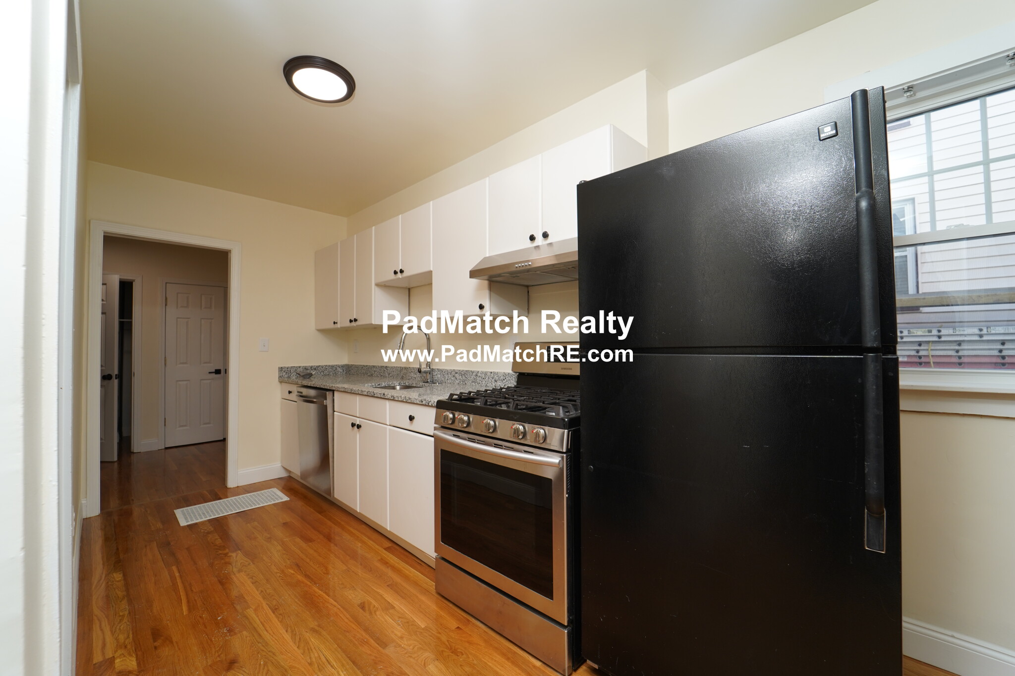 523 3rd St, South Boston