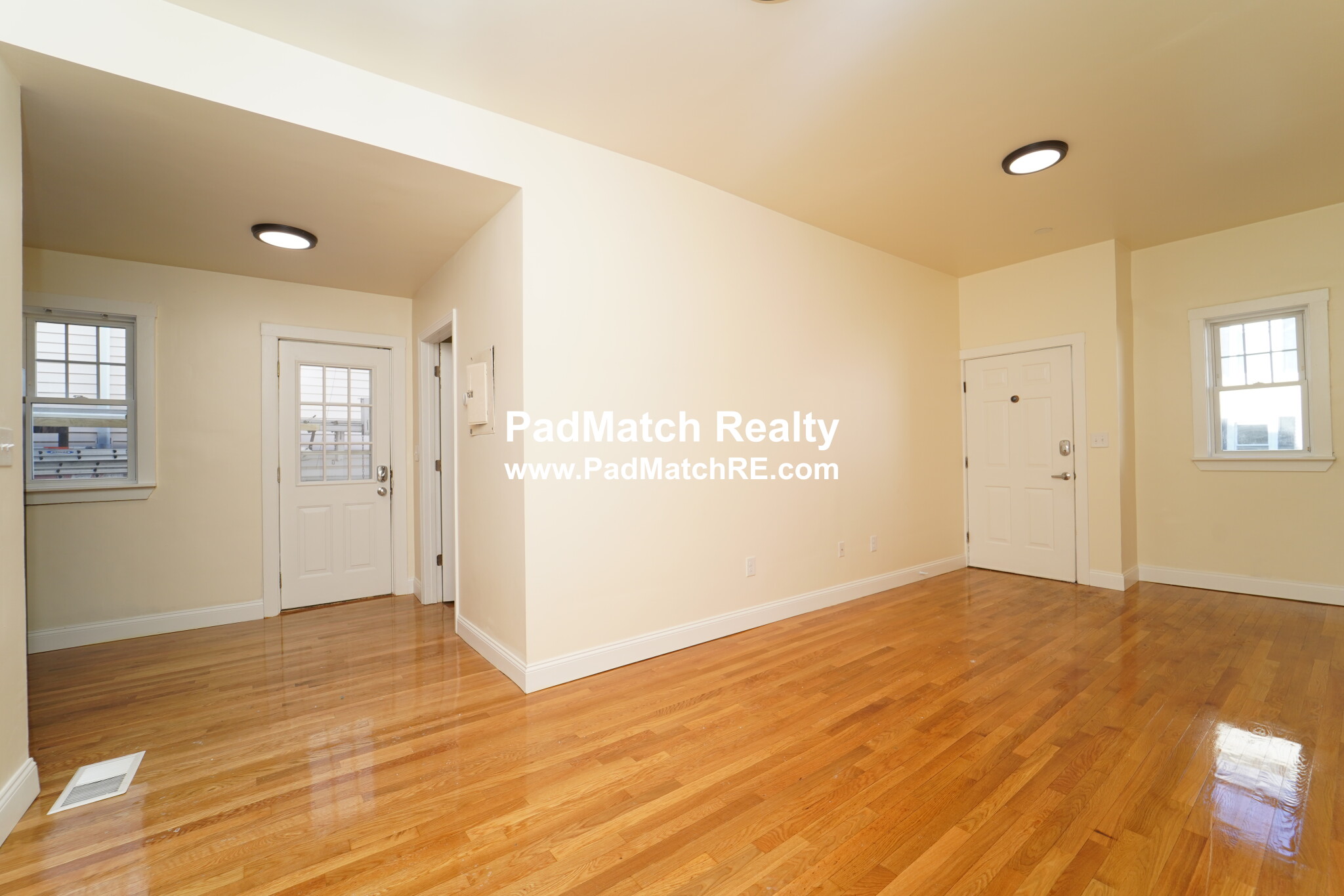 523 3rd St, South Boston